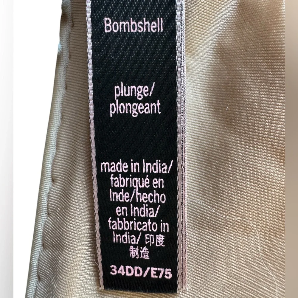 Victoria Secret Bombshell Push Up Plunge Bra  34dd - Picture 5 of 6